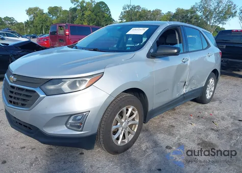 2018 Chevrolet Equinox Ls z USA, uszkodzony, nr VIN 2GNAXHEVXJ6195902